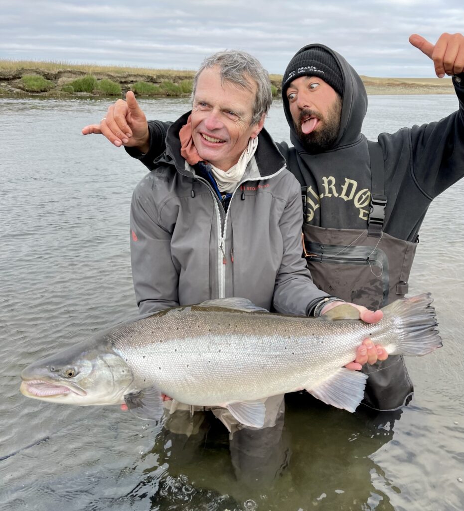 Video: Simon Gawesworth helps you perfect your fly fishing Cast